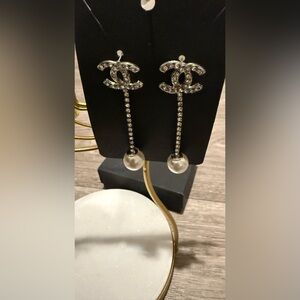Chic Silver and Pearl Dangle Earrings